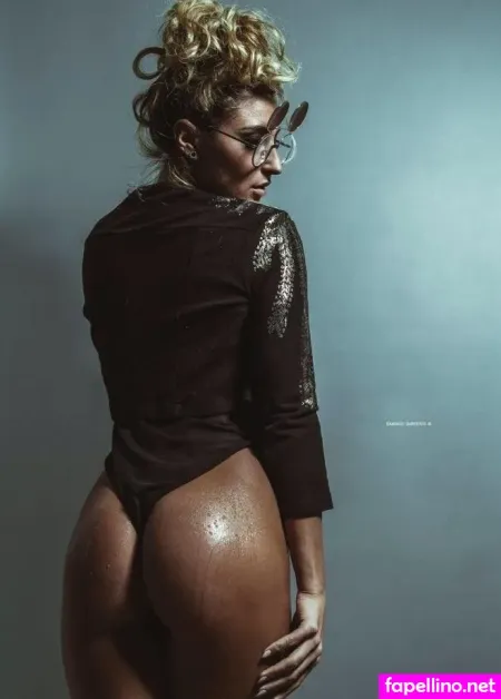 Laura Matucci 1 OnlyFans Thumbnail #7OsYjh4ZL9