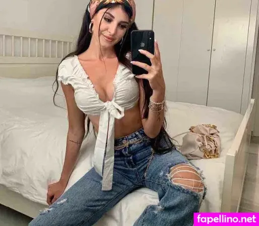 Laura Medina Rb OnlyFans Thumbnail #1ekYW0JzkQ