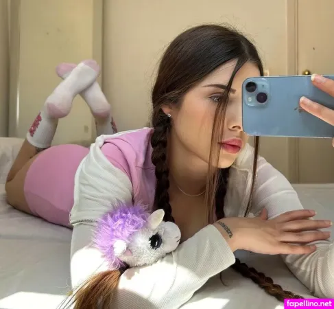 Laura Merliin OnlyFans Thumbnail #MFIdCDqDl8