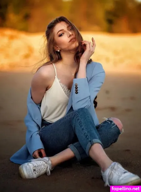 Laura Michelle Maske OnlyFans Thumbnail #MWELjTZ5U3