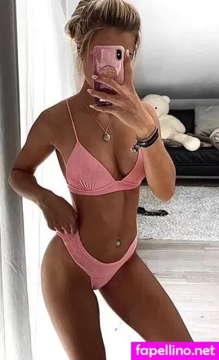 Laura Michelle OnlyFans Thumbnail #7Wf2eqkNa1