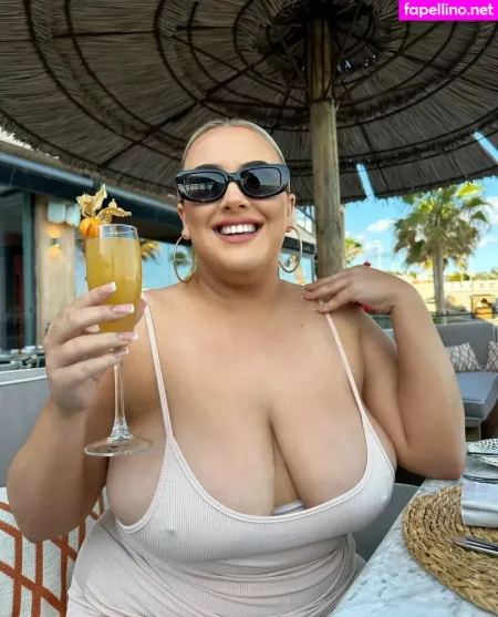 Laura Morgan 1 OnlyFans Thumbnail #HAc88Vhs7e