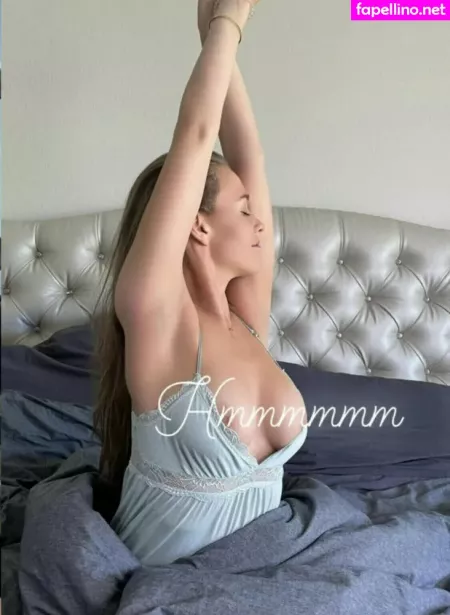 Laura Mueller OnlyFans Thumbnail #4kwdvxY2R7