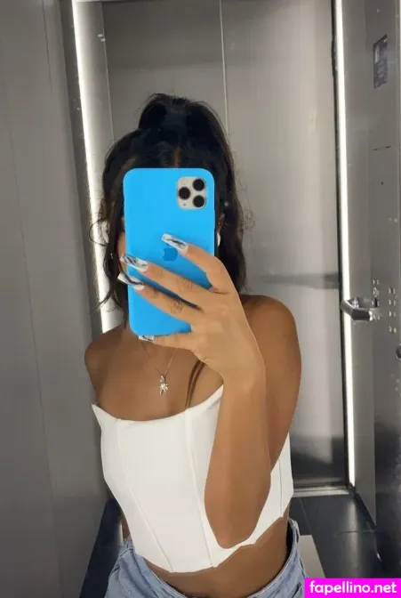 Laura Nestola OnlyFans Thumbnail #UvsAQcFh9L