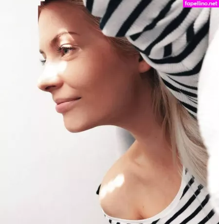 Laura Nieminen OnlyFans Thumbnail #EbyeC5j8pT