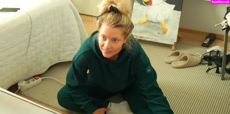 Laura Nieminen OnlyFans Thumbnail #Z5XvXzBCTw