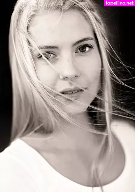 Laura Nieminen OnlyFans Thumbnail #f9NNgi8tNT