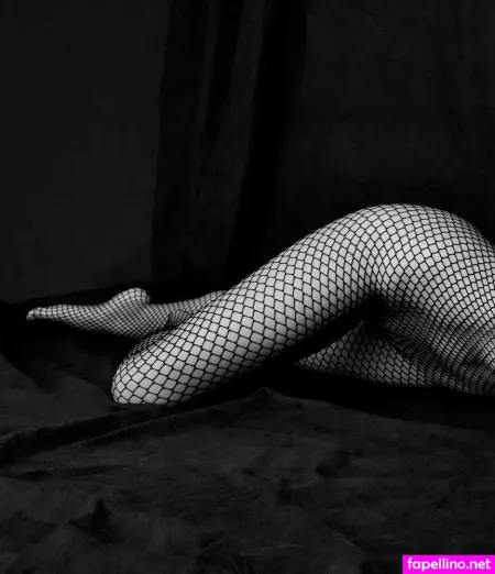 Laura Oganessian OnlyFans Thumbnail #5DQlx9TWdt
