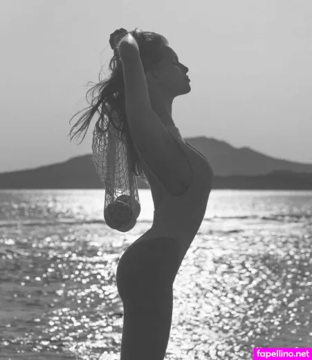 Laura Oganessian OnlyFans Thumbnail #pbtbSV05Y3