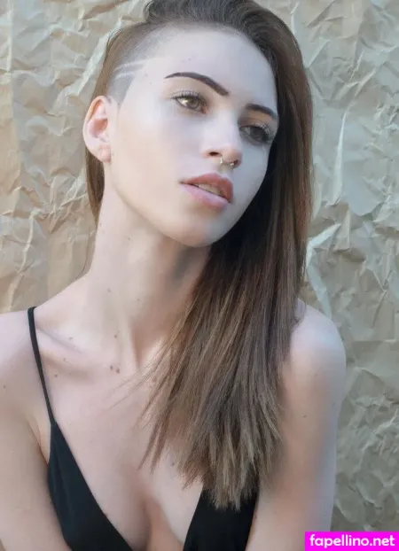 Laura Padilha OnlyFans Thumbnail #PHbqrTCEZa