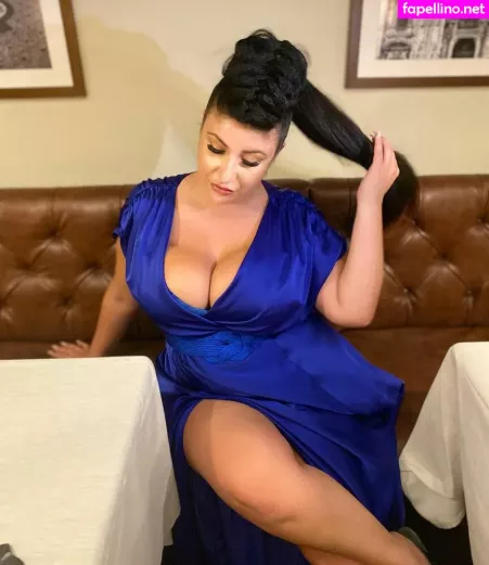Laura Palermo OnlyFans Thumbnail #xyg6uMuJ1D