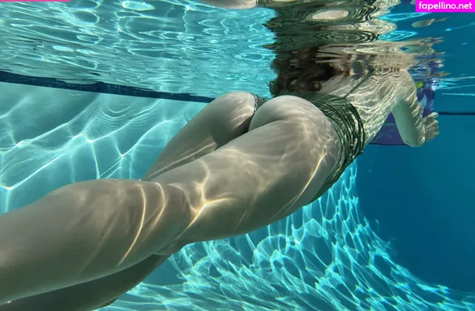 Laura Perlongo OnlyFans Thumbnail #5TERoKVKXi