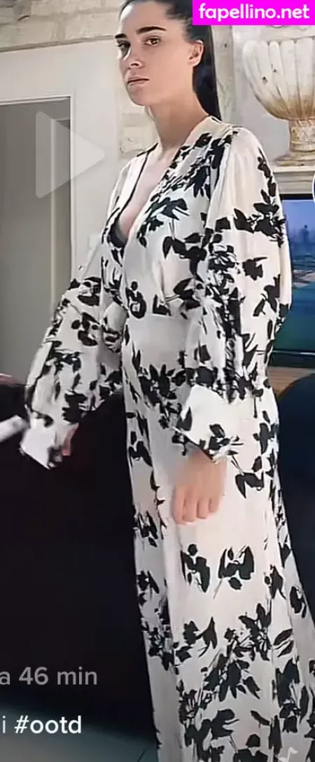 Laura Petard OnlyFans Thumbnail #HNErB9G67q