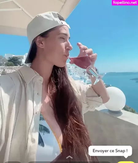 Laura Petard OnlyFans Thumbnail #zRZbSQ6jSD