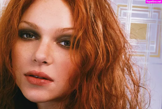 Laura Prepon OnlyFans Thumbnail #NmadQevhFn