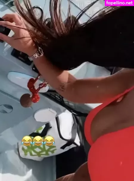 Laura Ptard OnlyFans Thumbnail #88dGzoYu31