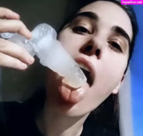 Laura Ptard OnlyFans Thumbnail #TQ7aPWVQzt