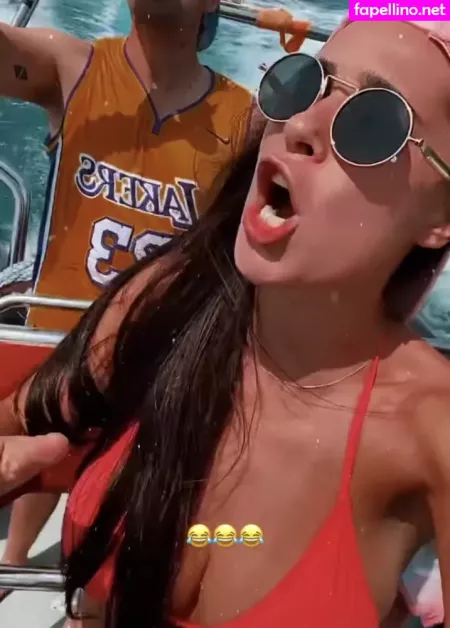 Laura Ptard OnlyFans Thumbnail #p8Rq19W2Vt