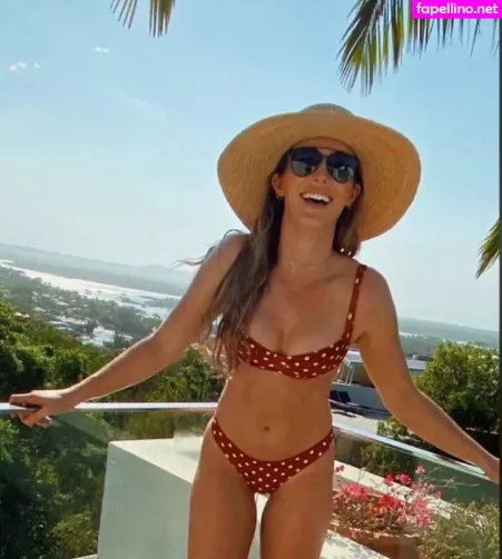 Laura Robson OnlyFans Thumbnail #MTMPvd41nw