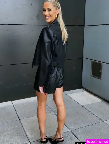 Laura Rutledge OnlyFans Thumbnail #2Q5KIsllYa