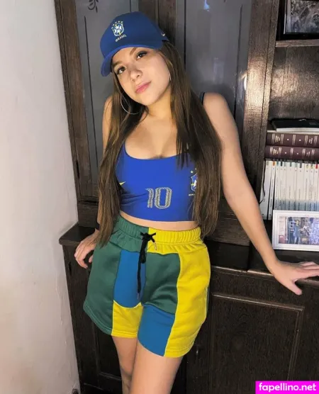 Laura Sabino OnlyFans Thumbnail #F8mZ50toCb