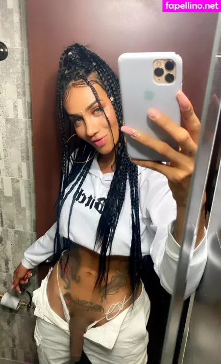 Laura Saenz OnlyFans Thumbnail #H7phmc9FkJ