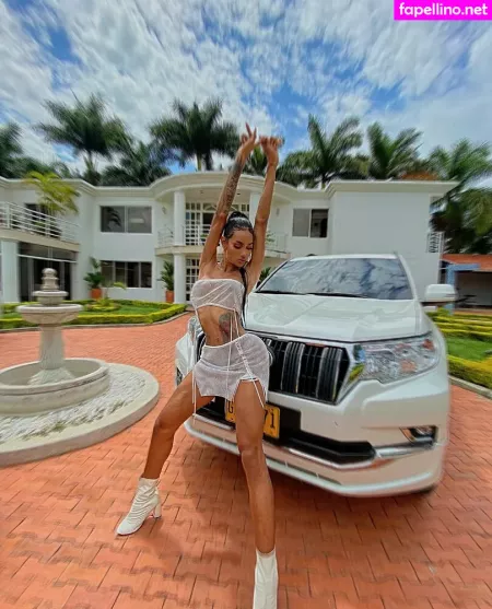 Laura Saenz OnlyFans Thumbnail #qRY5oSzZPu