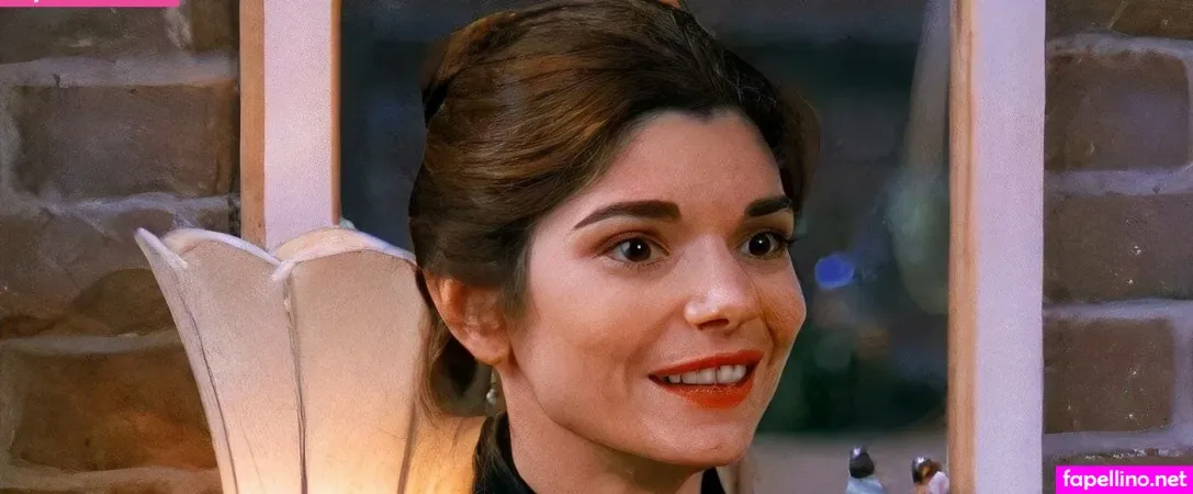 Laura San Giacomo OnlyFans Thumbnail #zfOkn3SACD