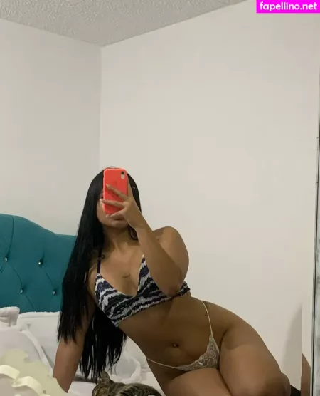 Laura Secret OnlyFans Thumbnail #CVFDYbbaUR