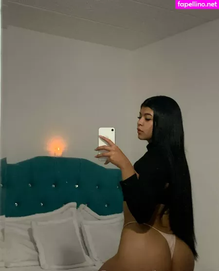 Laura Secret OnlyFans Thumbnail #s1Ff2kfBRG