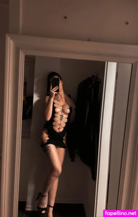 Laura Siener OnlyFans Thumbnail #Fef07Obf1j