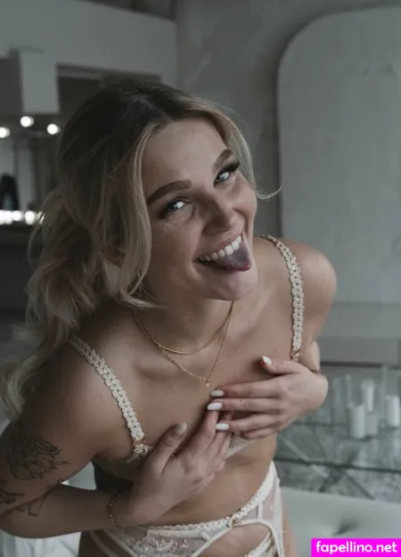 Laura Skr OnlyFans Thumbnail #1PWKx7Zmeb