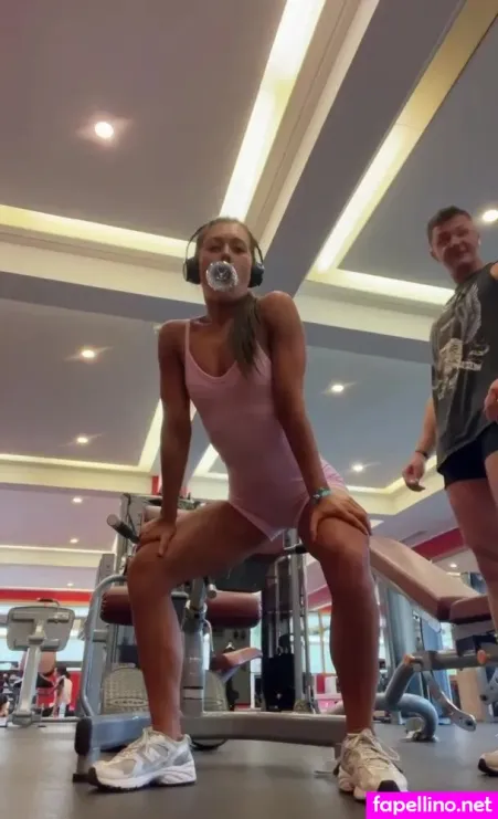 Laura Spence OnlyFans Thumbnail #EGiHwwIgOd