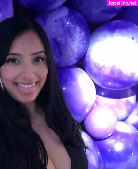 Laura Stylez OnlyFans Thumbnail #pGr1TPgGm0