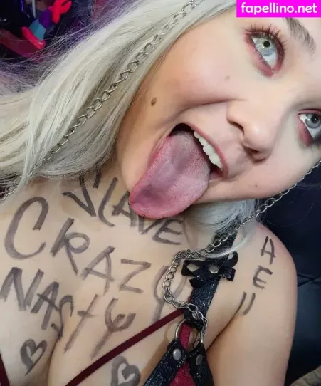 Laura Takint OnlyFans Thumbnail #BMTIVF7I3r