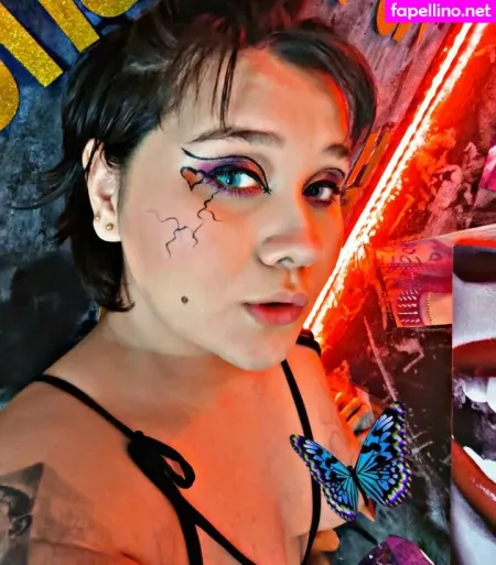 Laura Takint OnlyFans Thumbnail #q0pNP0B7La
