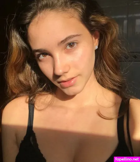 Laura Taylor OnlyFans Thumbnail #qUWuJQditP