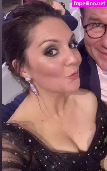 Laura Tobin OnlyFans Thumbnail #S8Meyb0j6F