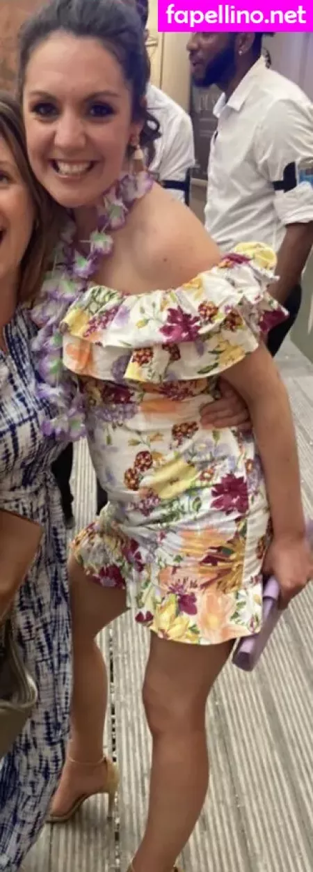 Laura Tobin OnlyFans Thumbnail #ea8BY9FrE3