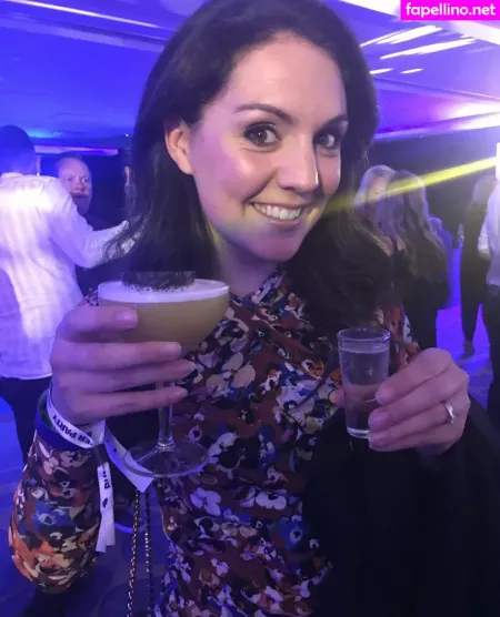 Laura Tobin OnlyFans Thumbnail #hX788Qd2i9