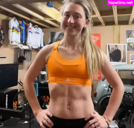 Laura Trott OnlyFans Thumbnail #Kp1jqawqKs