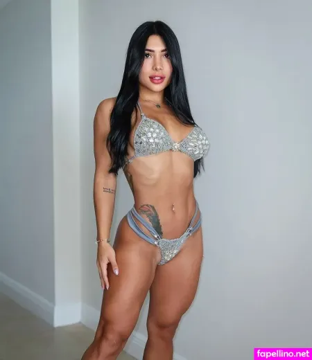 Laura Van 1 OnlyFans Thumbnail #p2TQOYHHsL