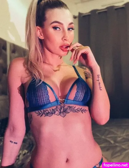 Laura Vetter 3 OnlyFans Thumbnail #dhv7ELOcZO