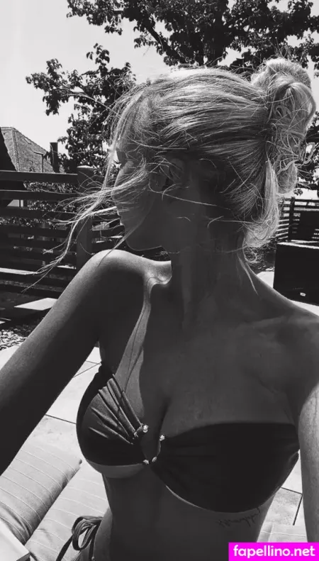 Laura Vtsch OnlyFans Thumbnail #HJd0WPEpMq