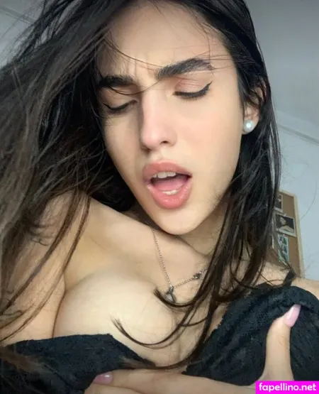 Laura Weber OnlyFans Thumbnail #uJ7FhMGYSL