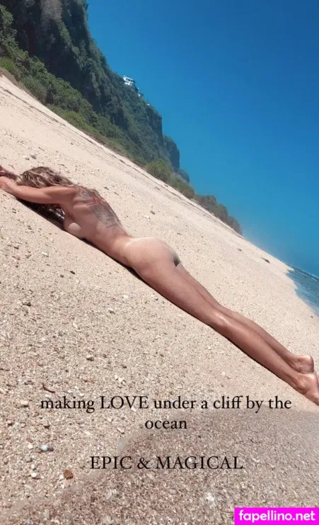 Laura Weyel OnlyFans Thumbnail #49JH0ztWPQ