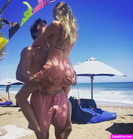 Laura Weyel OnlyFans Thumbnail #JFo4Jl30j0