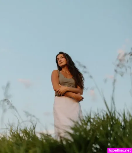 Laura Wilson OnlyFans Thumbnail #CgVBJ5Hnjq