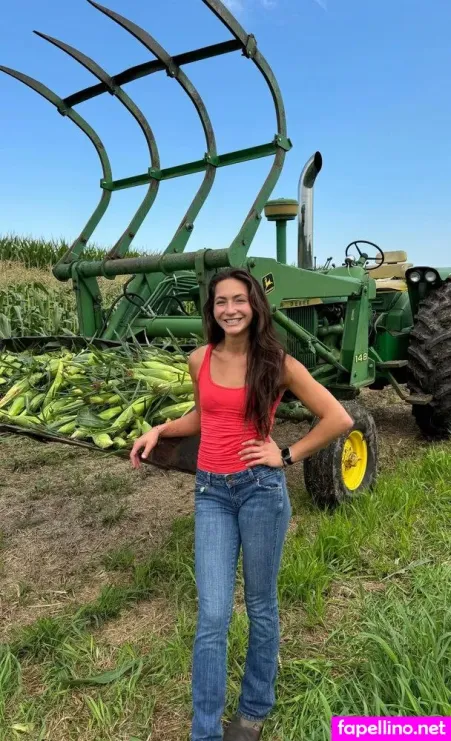 Laura Wilson OnlyFans Thumbnail #NeSnkdorLO