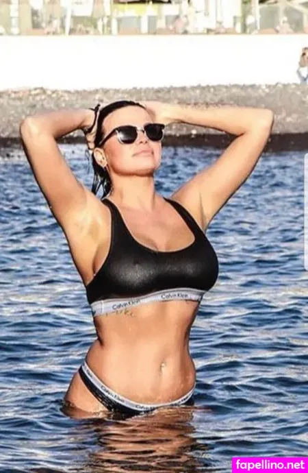 Laura Wlki OnlyFans Thumbnail #QQhbWMb904